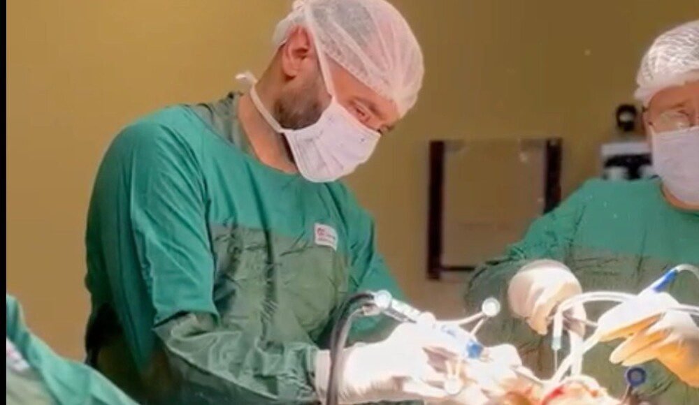 Advancing Spine Surgery: Unraveling the Benefits of Endoscopic Techniques